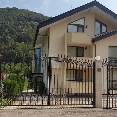 Family Zornitsa 酒店 里巴里卡